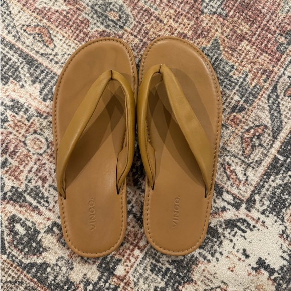 Vince Shoes - Vince Women’s Brown Leather Flip Flops, Size US 9